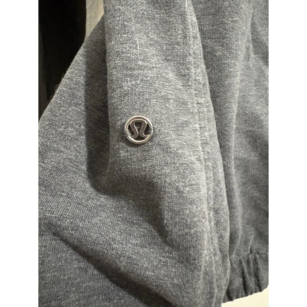 Lululemon Athletic Women's Pullover Sweatshirt‎ Cowl Neck Size 6 Grey EUC